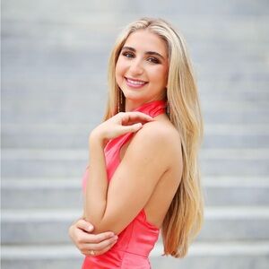 Meet your Posher, Dixon